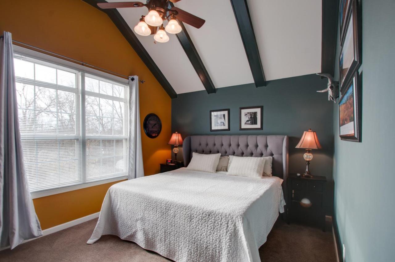 Vacation Home 5 Mins To Down Town 2 Bedrooms 2 Baths Garden Area Hot Tub Nashville Exterior foto